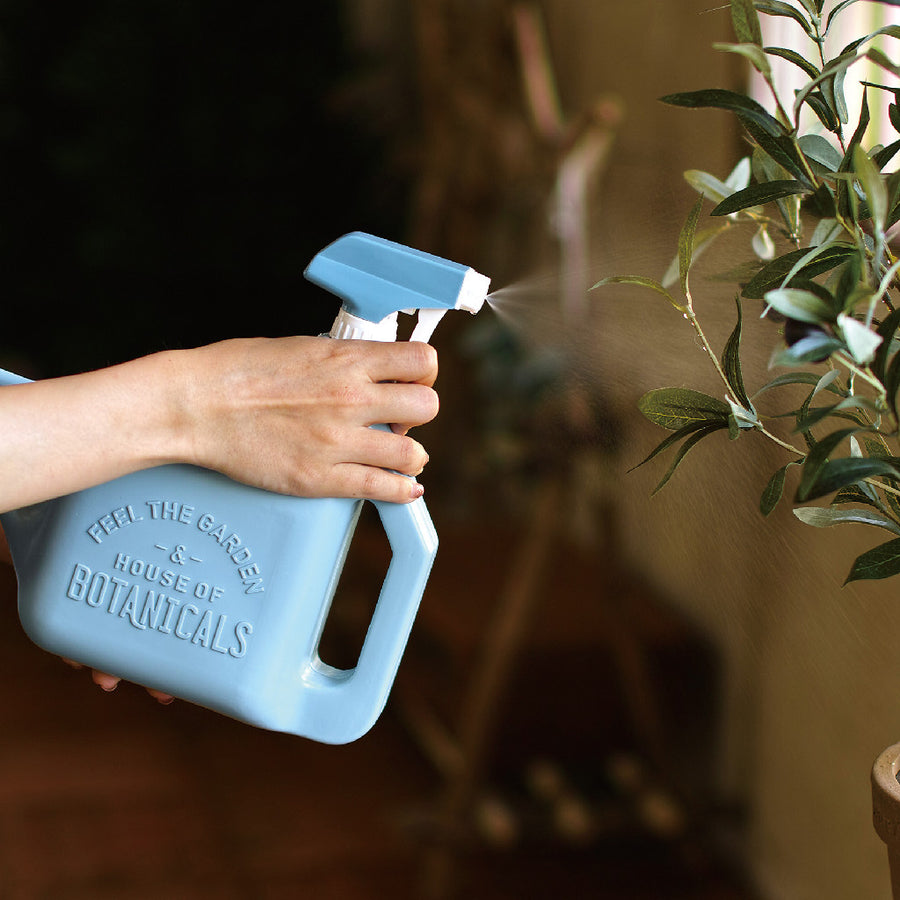 Watering Can With Sprayer