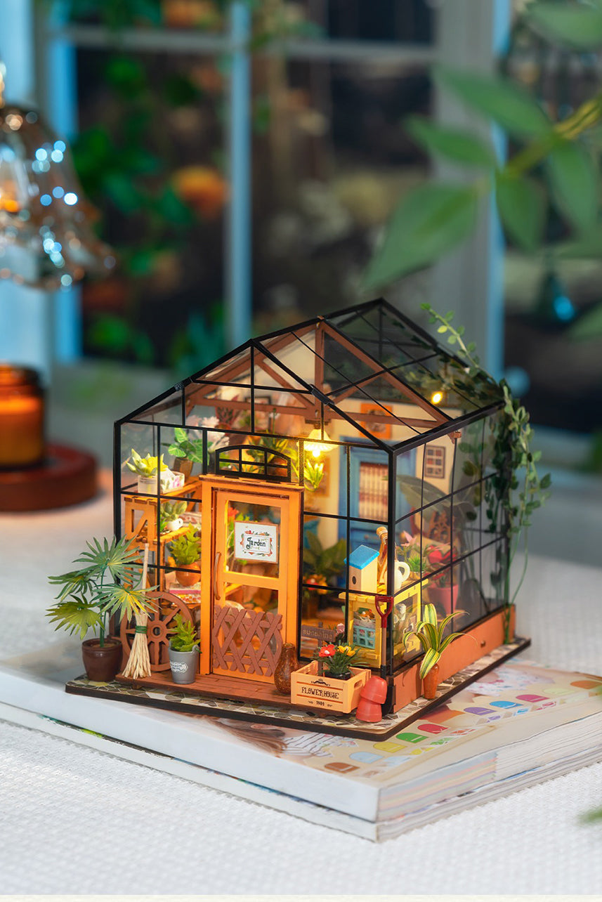 DIY Miniature House Kit: Cathy's Flower House