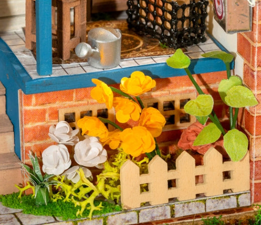 DIY Miniature House Kit: Dream Yard